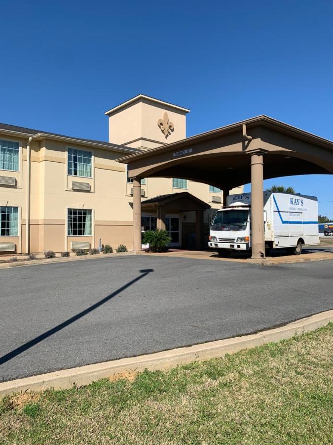 Rodeway Inn & Suites Winnfield Exteriör bild